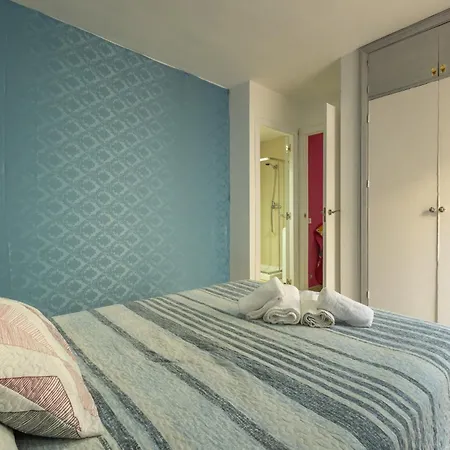 Apartment Duque Center Premium Suites, Free Parking Seville