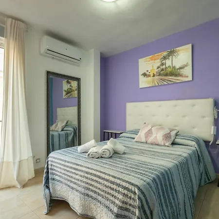 Apartment Duque Center Premium Suites, Free Parking Seville
